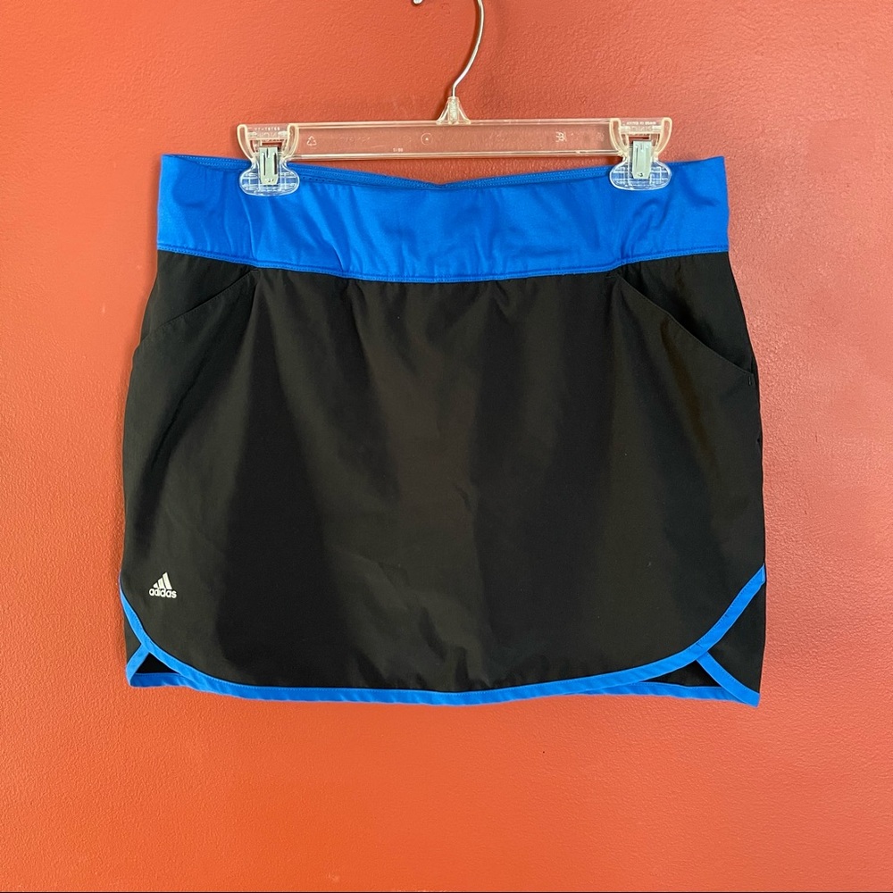 ADIDAS Athletic Skort, M, Like NEW! Pockets Thick Waistline Elastic, nonabrasive